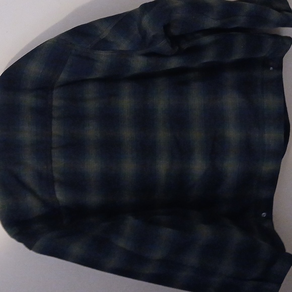 Levi's Black and Green Plaid Sherpa Jacket - Picture 3 of 3